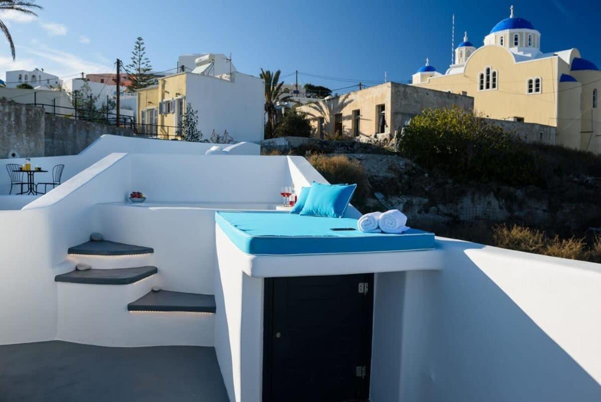 Santorini Traditional Apt With Private Hot Tub Fira (Santorini) Exterior foto